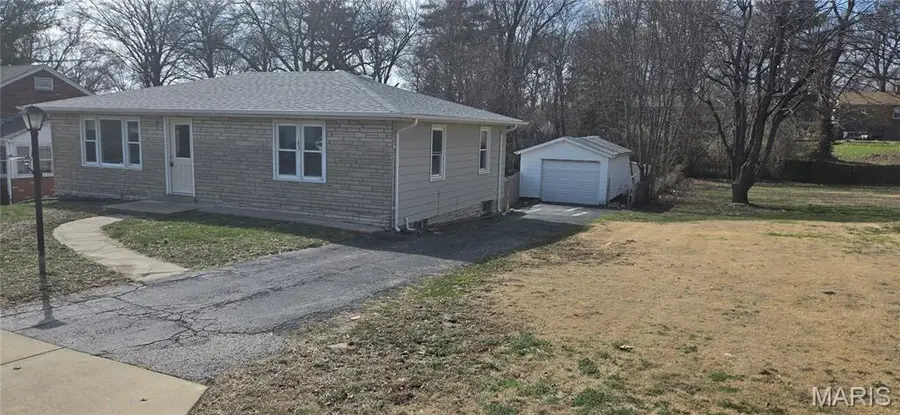 63 S Dellwood Avenue, Dellwood, MO 63135 - #2