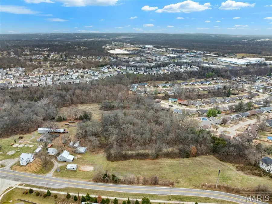 5942 Hawkins Fuchs Road, Saint Louis, MO 63129 - Image #2