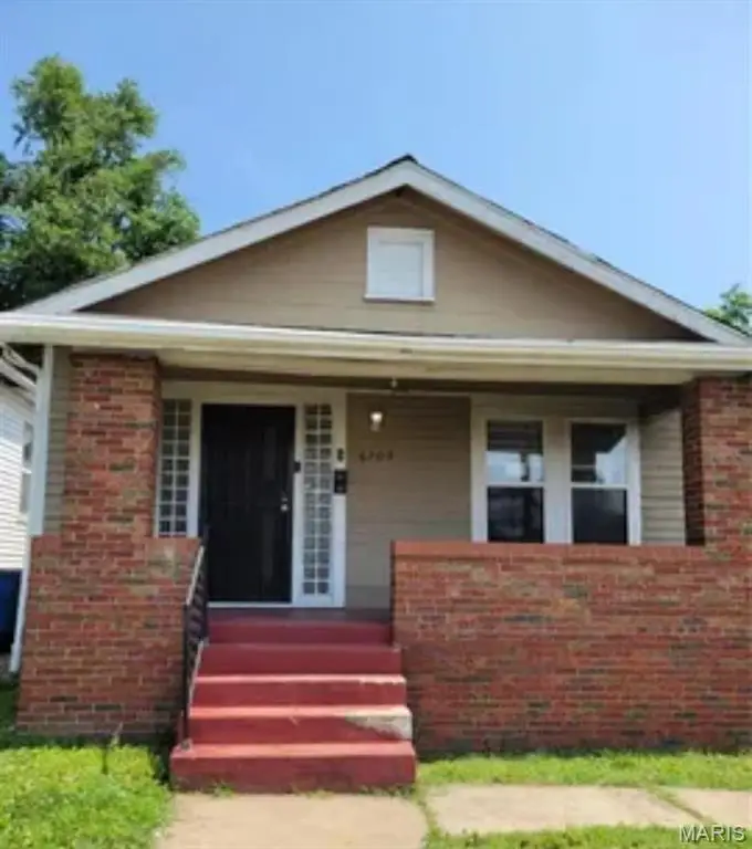 6709 Stratford Avenue, Saint Louis, MO 63121 - Image #1