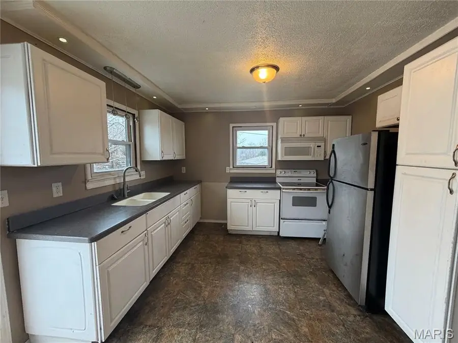 2110 Pleasant Street, Hannibal, MO 63401 - #3