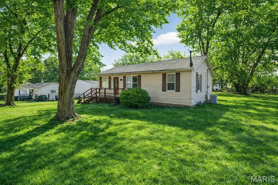 512 Belvedere Drive, Belleville, IL 62223 - Image #2