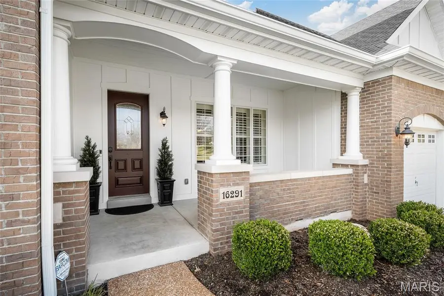 16291 Upper Chesterfield Ridge Drive, Chesterfield, MO 63017 - Image #2
