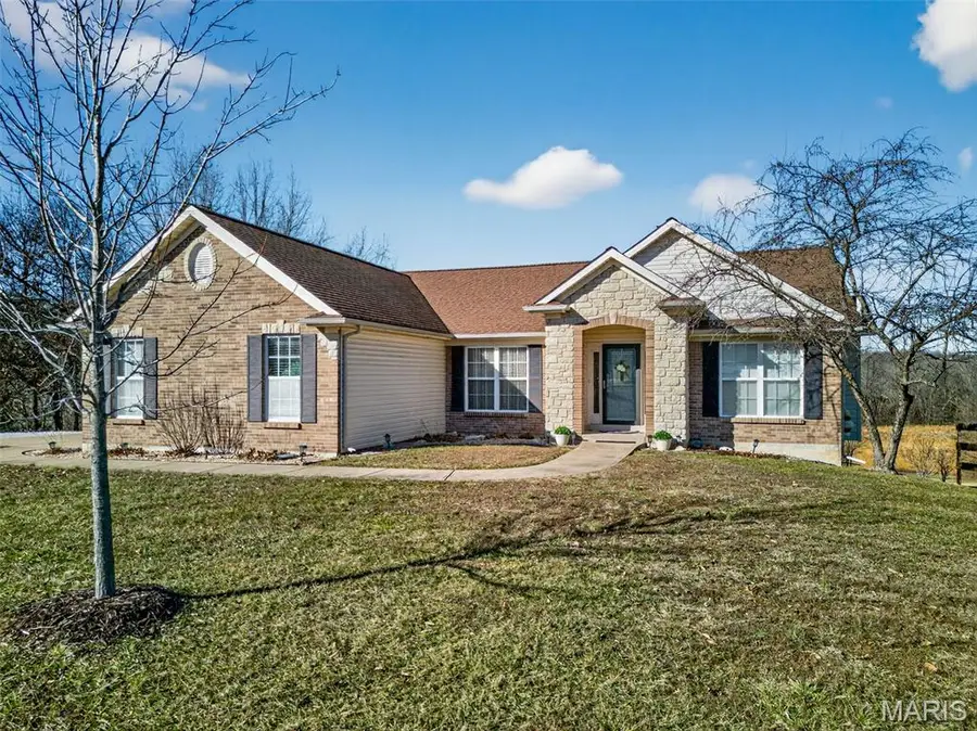 113 Bridlespur Court, Hawk Point, MO 63349 - Image #2