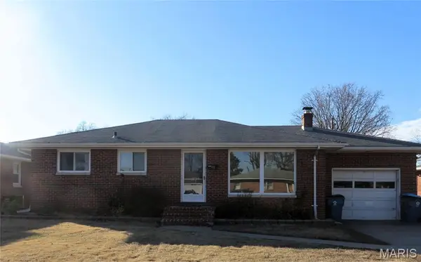 722 Berry Road, Wood River, IL 62095