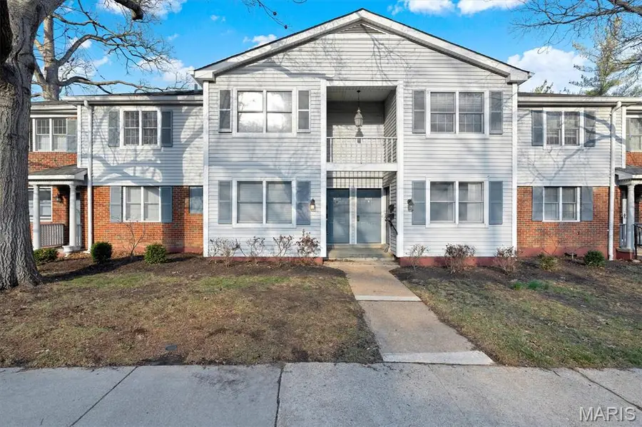 9043 W Swan Circle, Brentwood, MO 63144 - Image #2