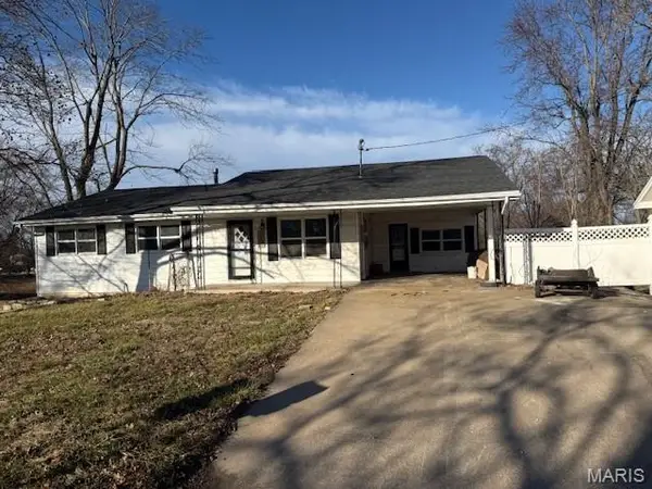 11812 Pine Street, Centertown, MO 65023