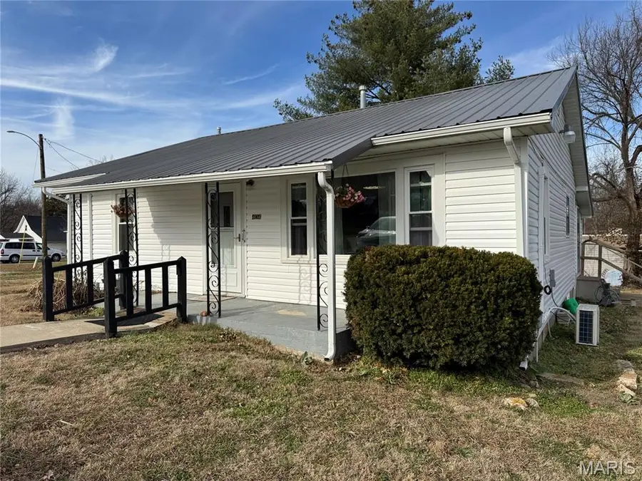 404 E Locust St, Bloomfield, MO 63825 - Image #2