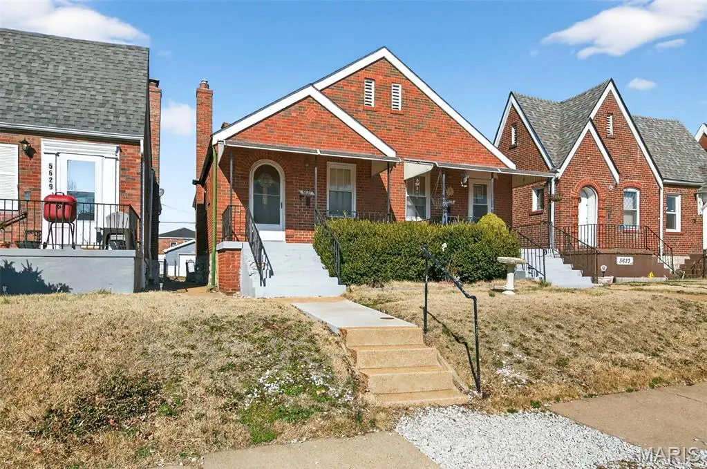 5625 Chippewa Street, Saint Louis, MO 63109 - #1