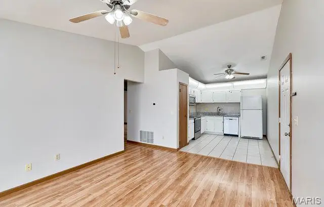 1960 Marine Terrace Drive #K, Saint Louis, MO 63146 - Image #3