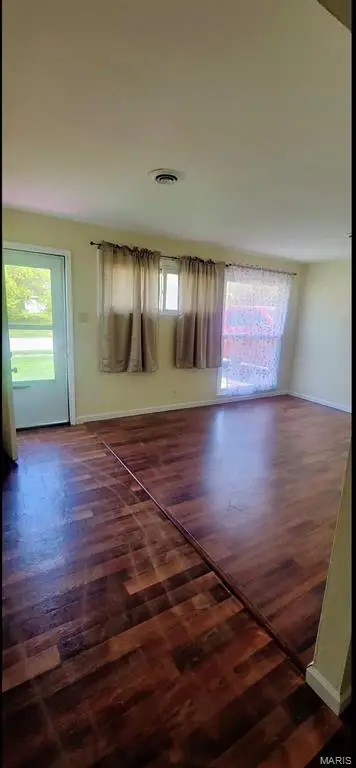 5519 Holborn Drive, Saint Louis, MO 63121 - Image #2