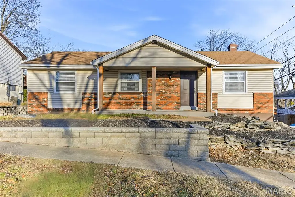 12123 Wesland Drive, Maryland Heights, MO 63043 - Image #1