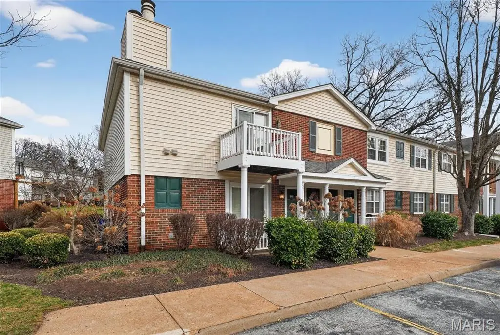 9185 Wrenwood Lane, Brentwood, MO 63144 - Image #1