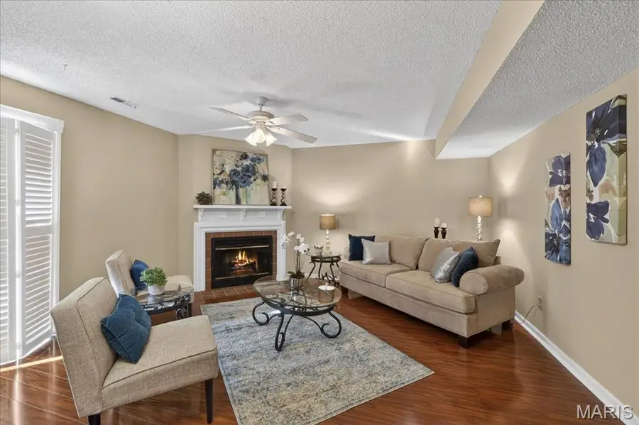 9185 Wrenwood Lane, Brentwood, MO 63144 - Image #2