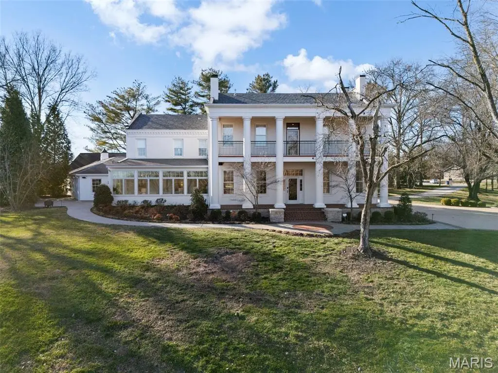 1 Southpoint Place, Washington, MO 63090 - Image #1