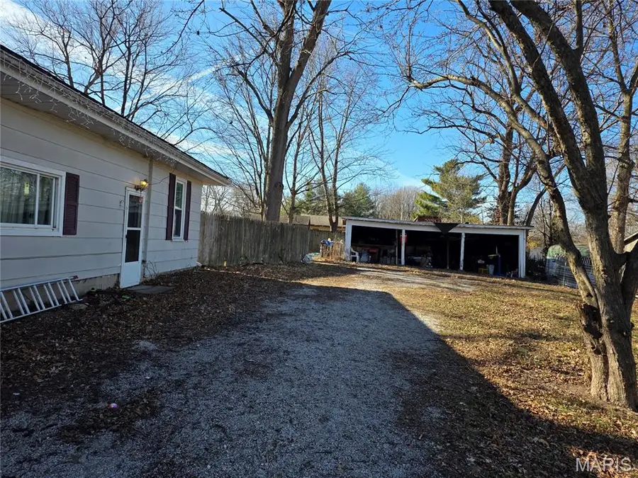 900 Sarah Street, Jerseyville, IL 62052 - Image #3