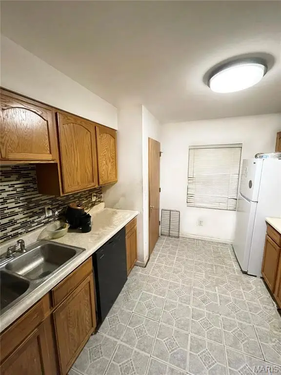 1601 Lakemoor Drive, Saint Louis, MO 63136 - #3