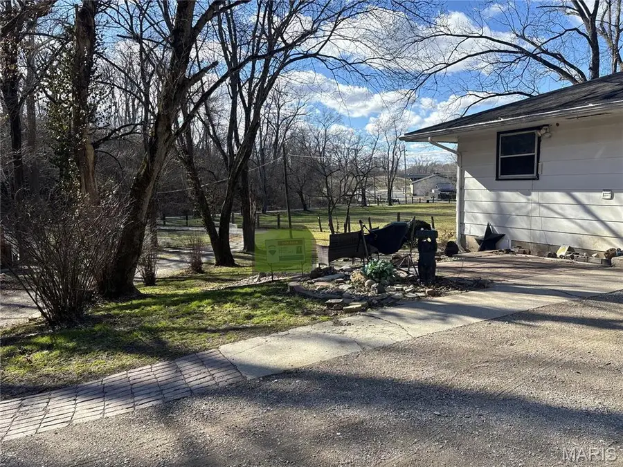 1029 Summer Lane, Caseyville, IL 62232 - Image #2