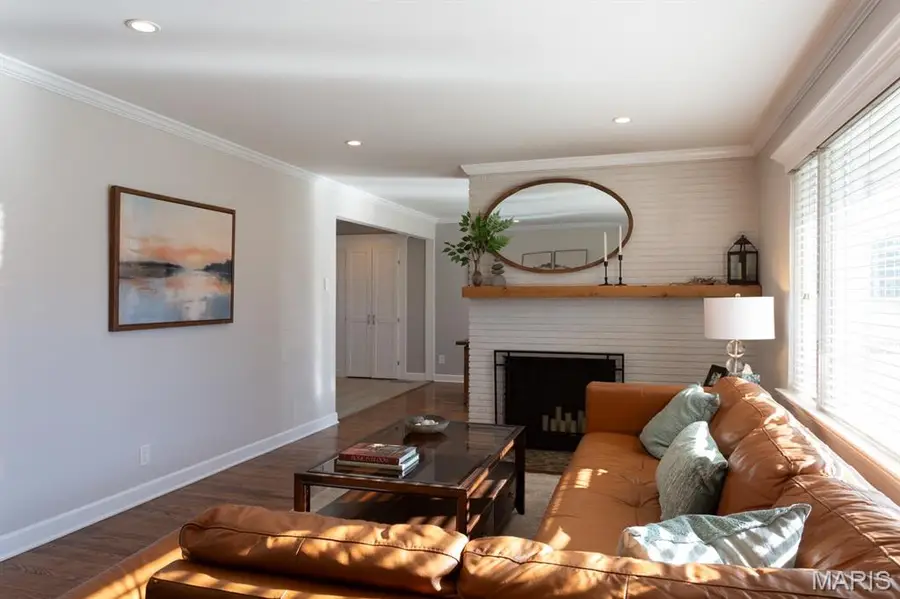 12415 Matthews Lane, Saint Louis, MO 63127 - Image #3