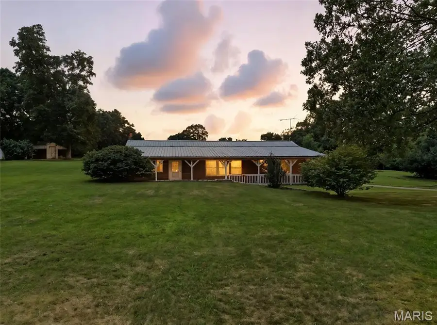 10443 Airport Road, Mineral Point, MO 63660 - Image #2