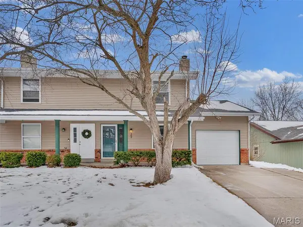 309 Della Drive, St Peters, MO 63376