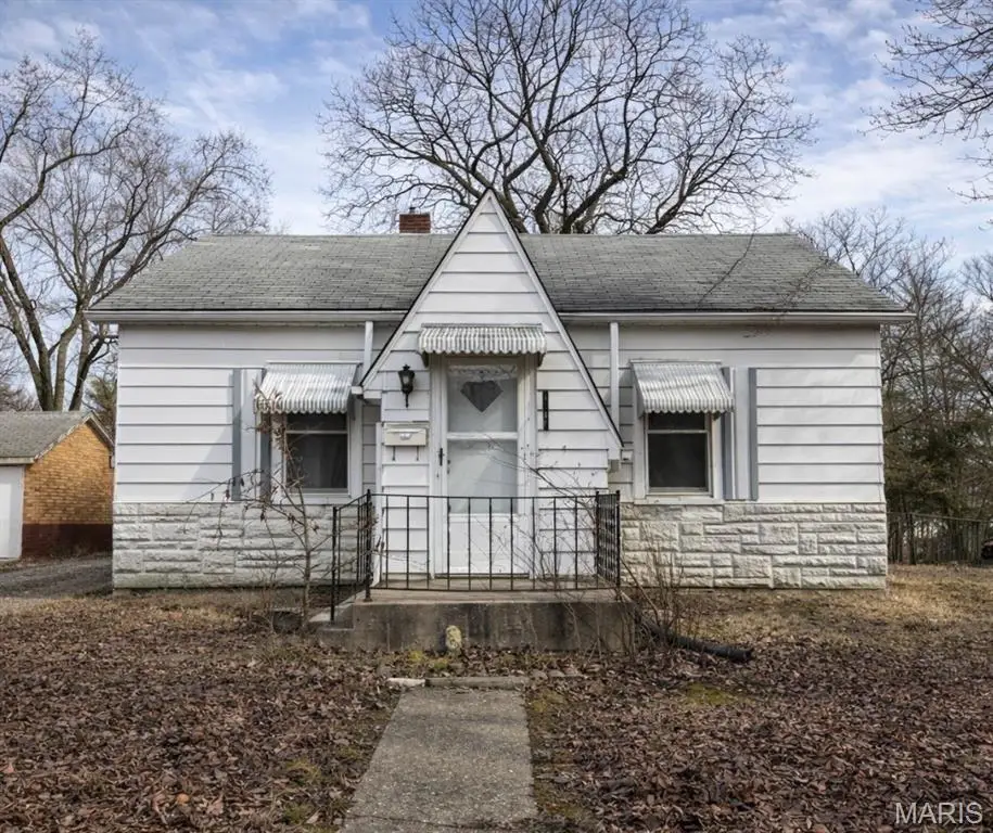 1010 S 25th Street, Mount Vernon, IL 62864 - #1