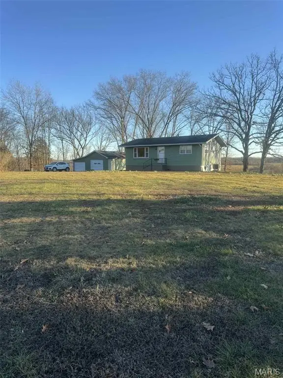 505 Hwy E, Steelville, MO 65565