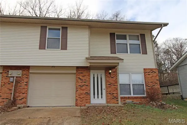 1782 Sparrow Point Lane, Fenton, MO 63026