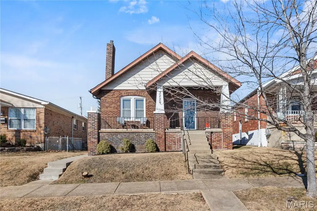 3229 Childress Avenue, Saint Louis, MO 63139 - Image #1