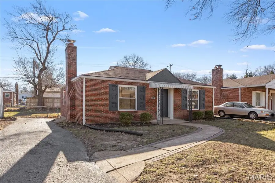 1036 Groby Road, University City, MO 63130 - Image #2