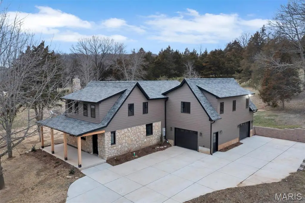 18531 S Fox Creek Lane, Pacific, MO 63069 - Image #1