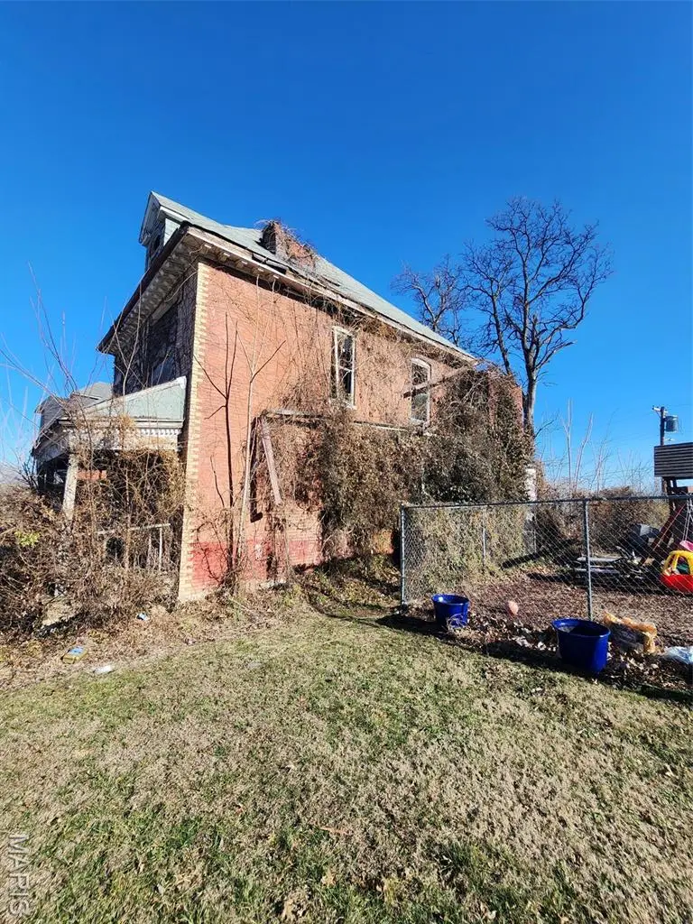 1430 Temple Place, Saint Louis, MO 63112 - #3