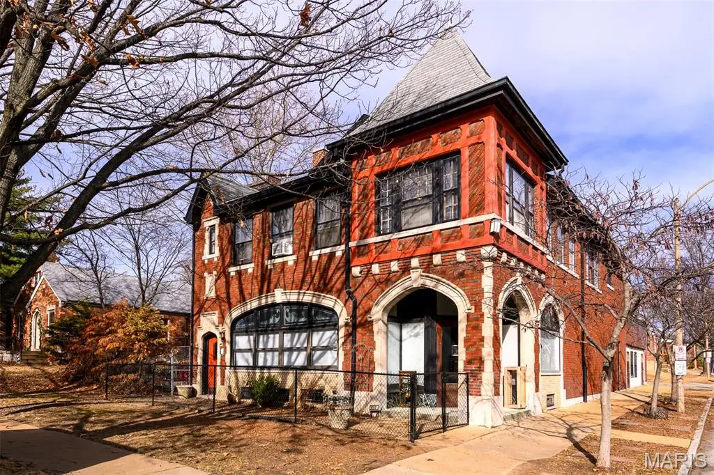 5001 Pernod Avenue, Saint Louis, MO 63139 - Image #1