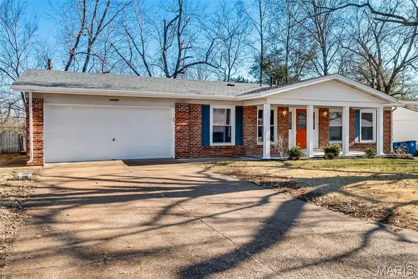 11944 Roseview Lane, St Louis, MO 63138