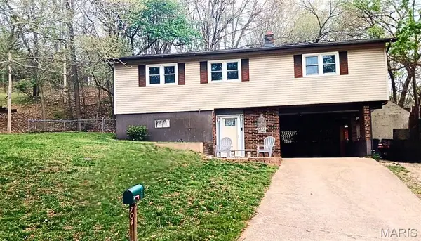 704 Madison Street, Waynesville, MO 65583