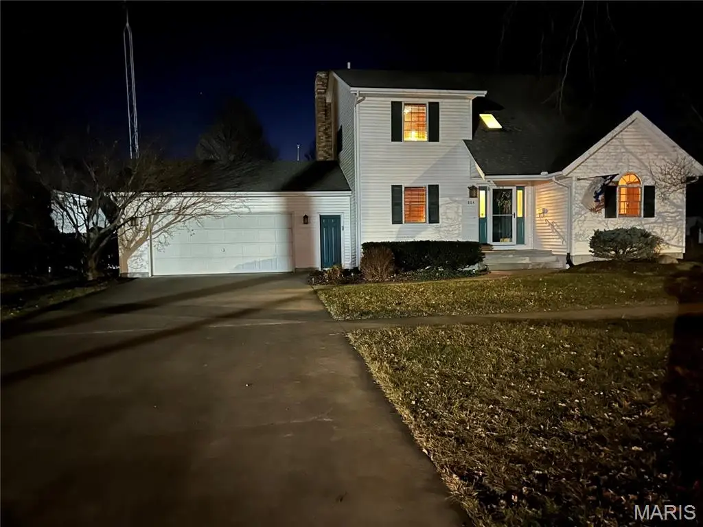 804 Montgomery Avenue, Litchfield, IL 62056 - Image #1