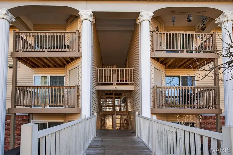 741 Ridgeside Drive #B, Ballwin, MO 63021 - Image #3