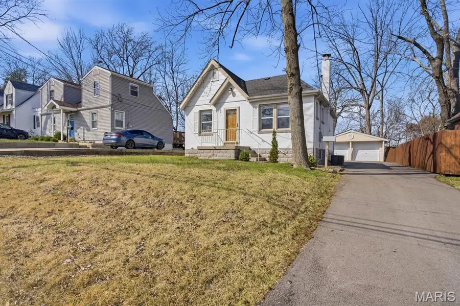 10239 Driver Avenue, Overland, MO 63114 - #3