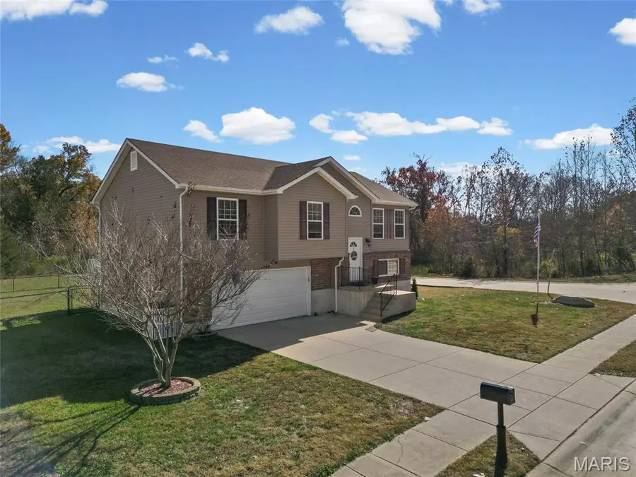 1564 Saint Charles Drive, Hillsboro, MO 63050 - Image #2
