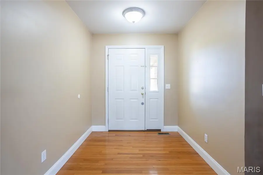 996 Huntington Drive, Troy, MO 63379 - Image #3