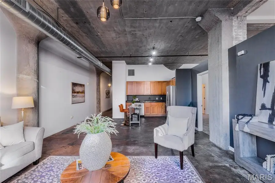 1511 Locust Street #404, Saint Louis, MO 63103 - Image #2