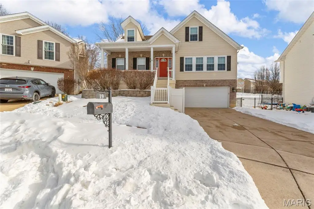 19 Winter Pond Drive, Fenton, MO 63026 - #1