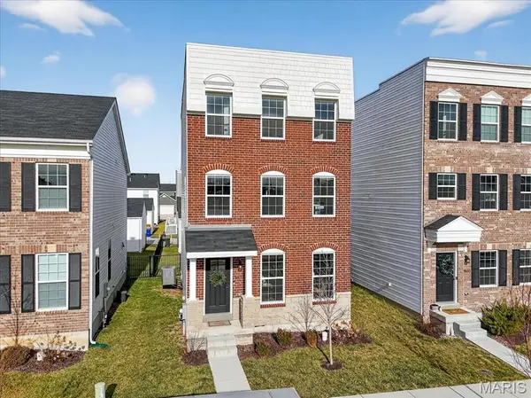 9437 Vandervoort Court, Crestwood, MO 63126