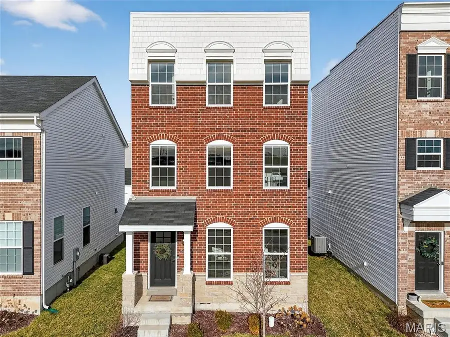 9437 Vandervoort Court, Crestwood, MO 63126 - Image #2