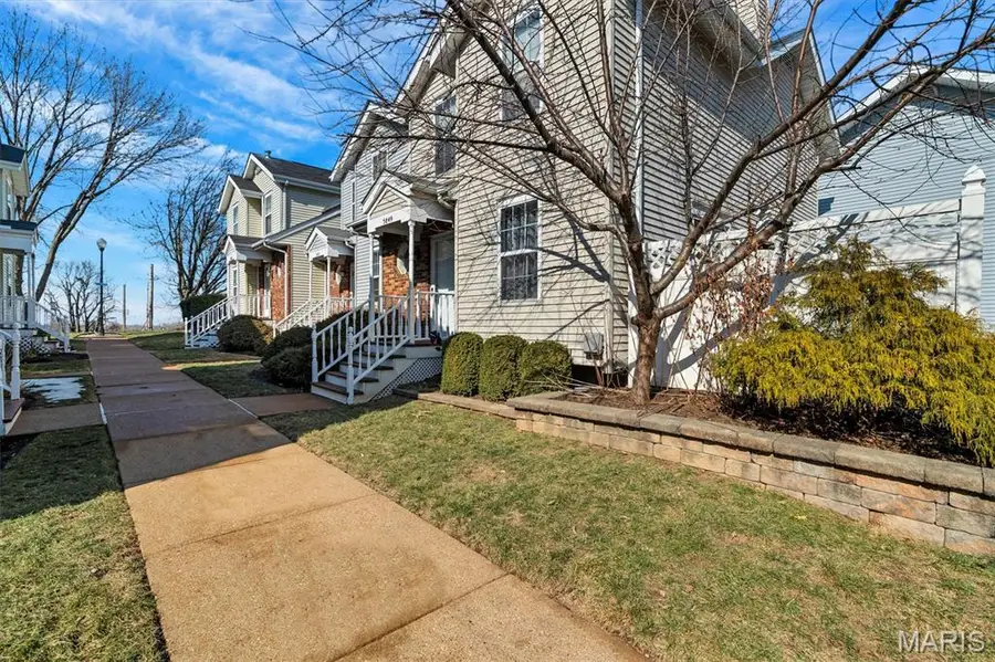 5849 Prince George Court, Saint Louis, MO 63139 - #2