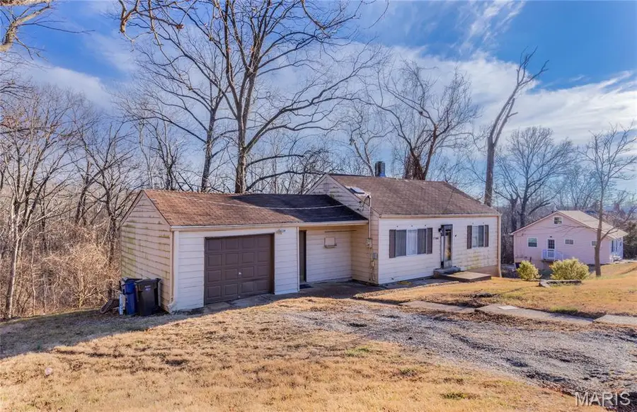 7786 Becker Road, Saint Louis, MO 63129 - Image #2