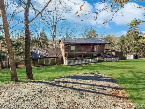 12599 Maple Drive, Ste Genevieve, MO 63670