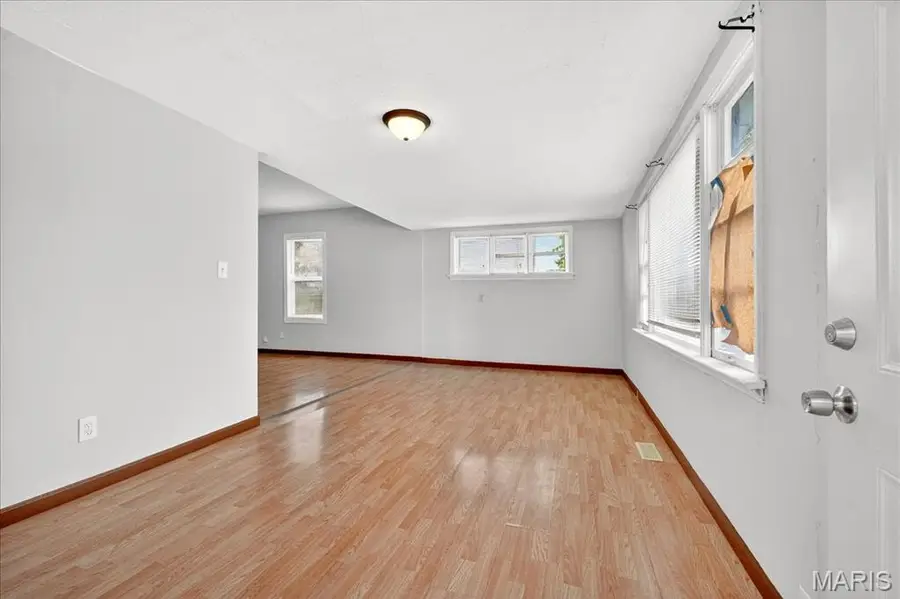 6534 Whitney Avenue, Saint Louis, MO 63133 - Image #3