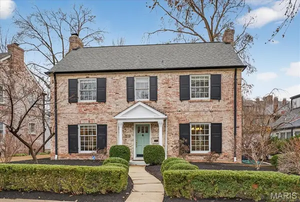 7632 Walinca Terrace, Clayton, MO 63105