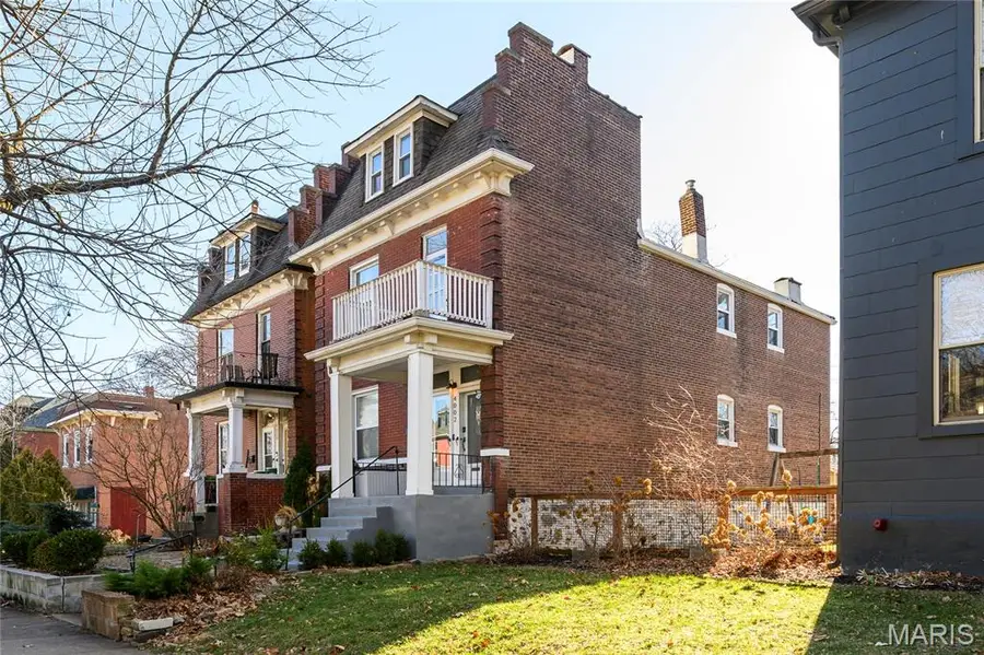 4002 Juniata Street, Saint Louis, MO 63116 - #2