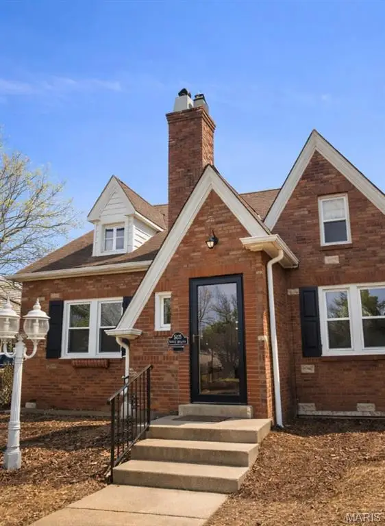 5435 Christy Avenue, St Louis, MO 63116
